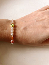 Carica l'immagine nel visualizzatore di Gallery, Bracciale Smiley