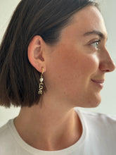 Carica l&#39;immagine nel visualizzatore di Gallery, Orecchini I love amore
